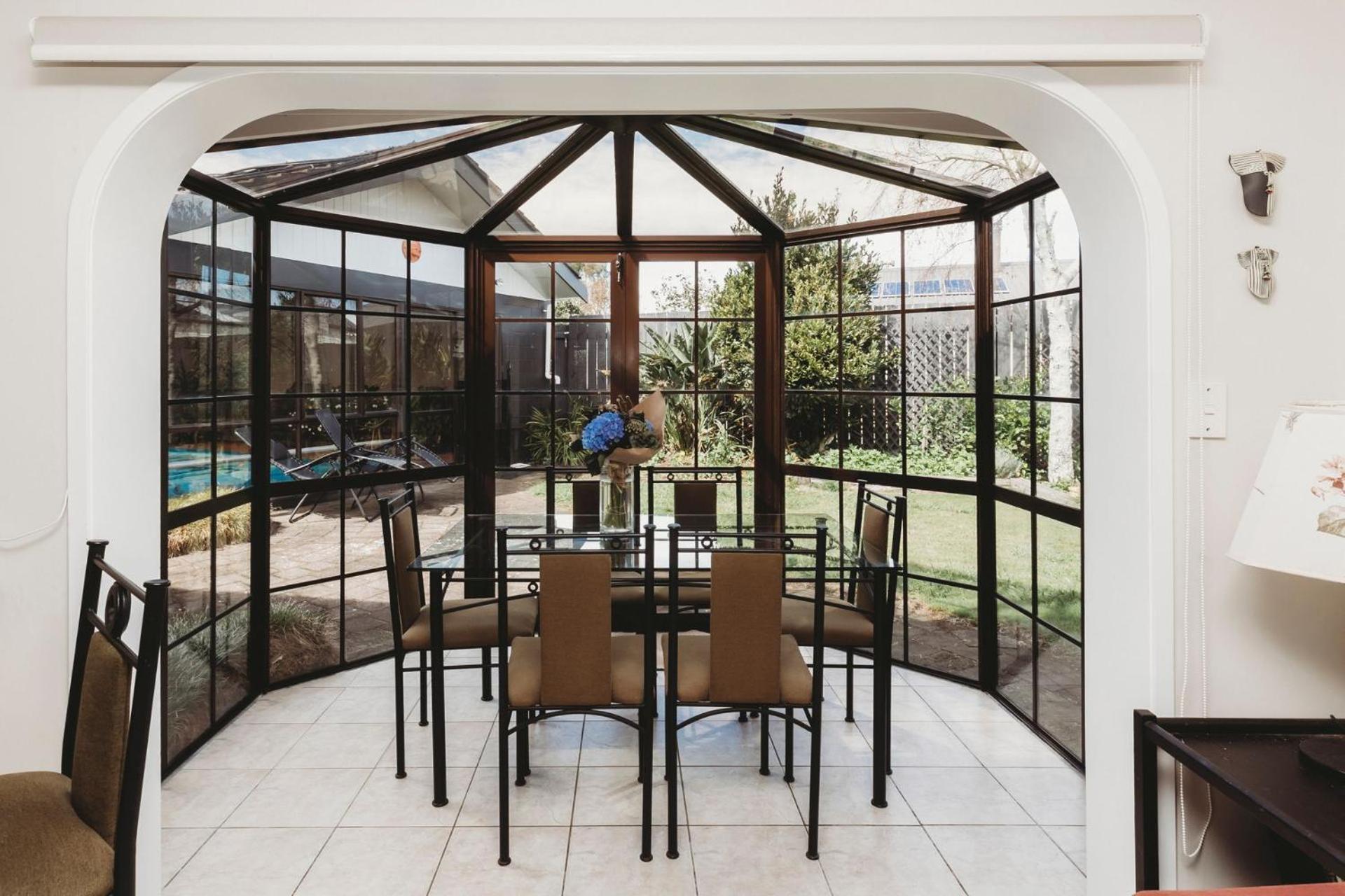 Family Fun Swimming Pool Spa Pool New Plymouth Exteriör bild